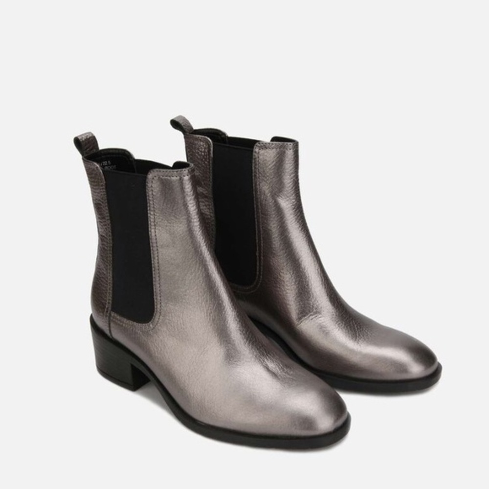 Kenneth Cole Women's Salt Chelsea Ankle‎ Boot 6.5M